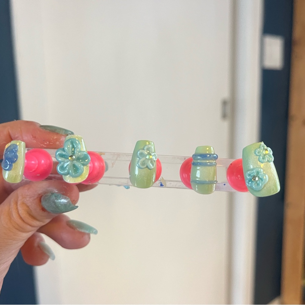 Floral Green and Blue Press-On Nails